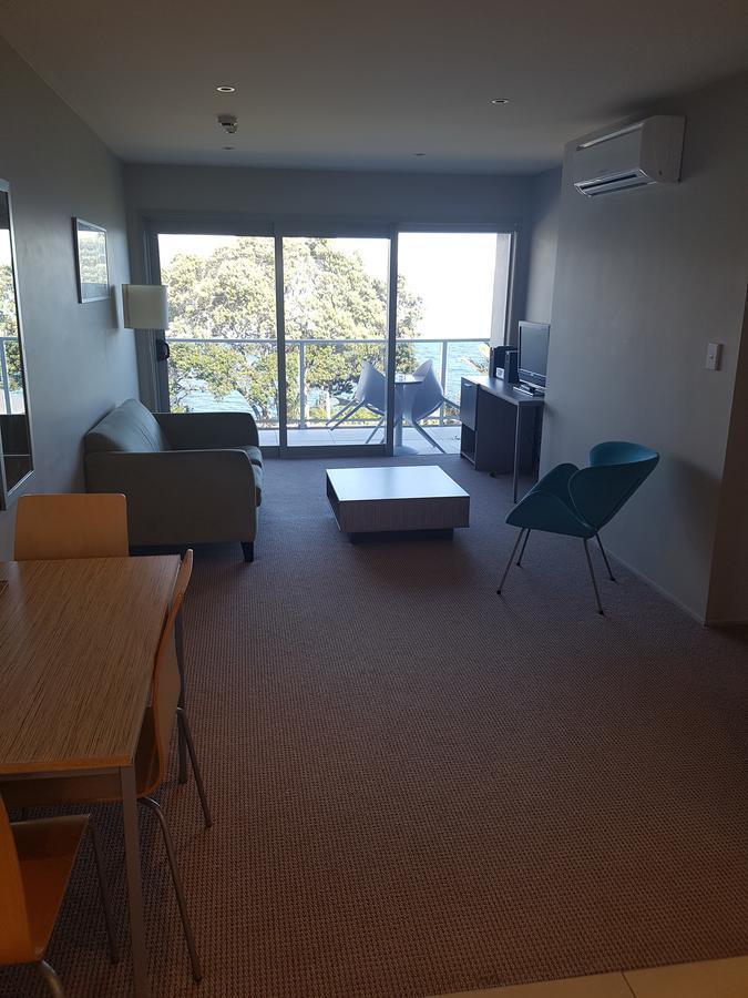 Te Kaha Beach Hotel Eksteriør bilde