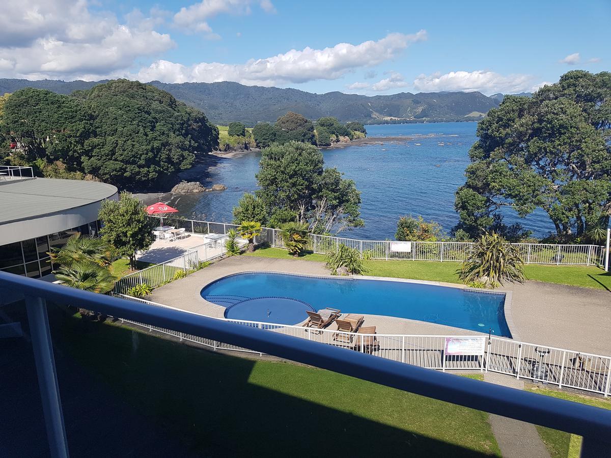 Te Kaha Beach Hotel Eksteriør bilde
