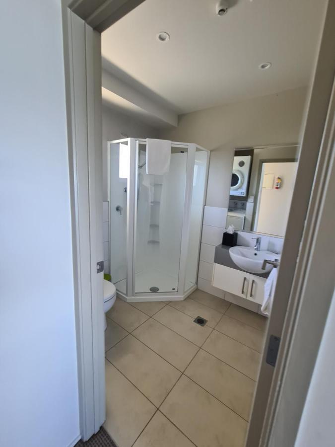 Te Kaha Beach Hotel Eksteriør bilde