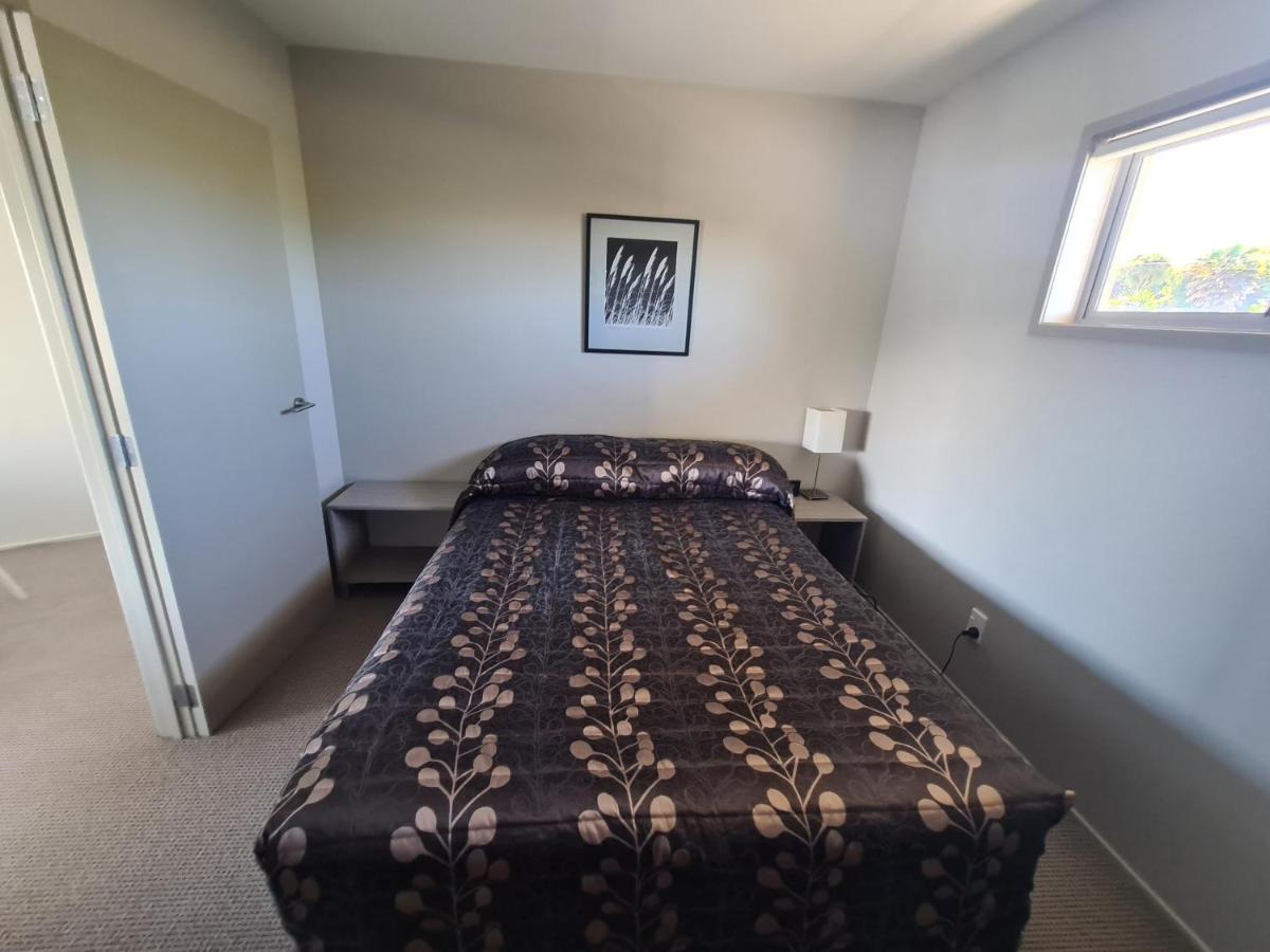 Te Kaha Beach Hotel Eksteriør bilde